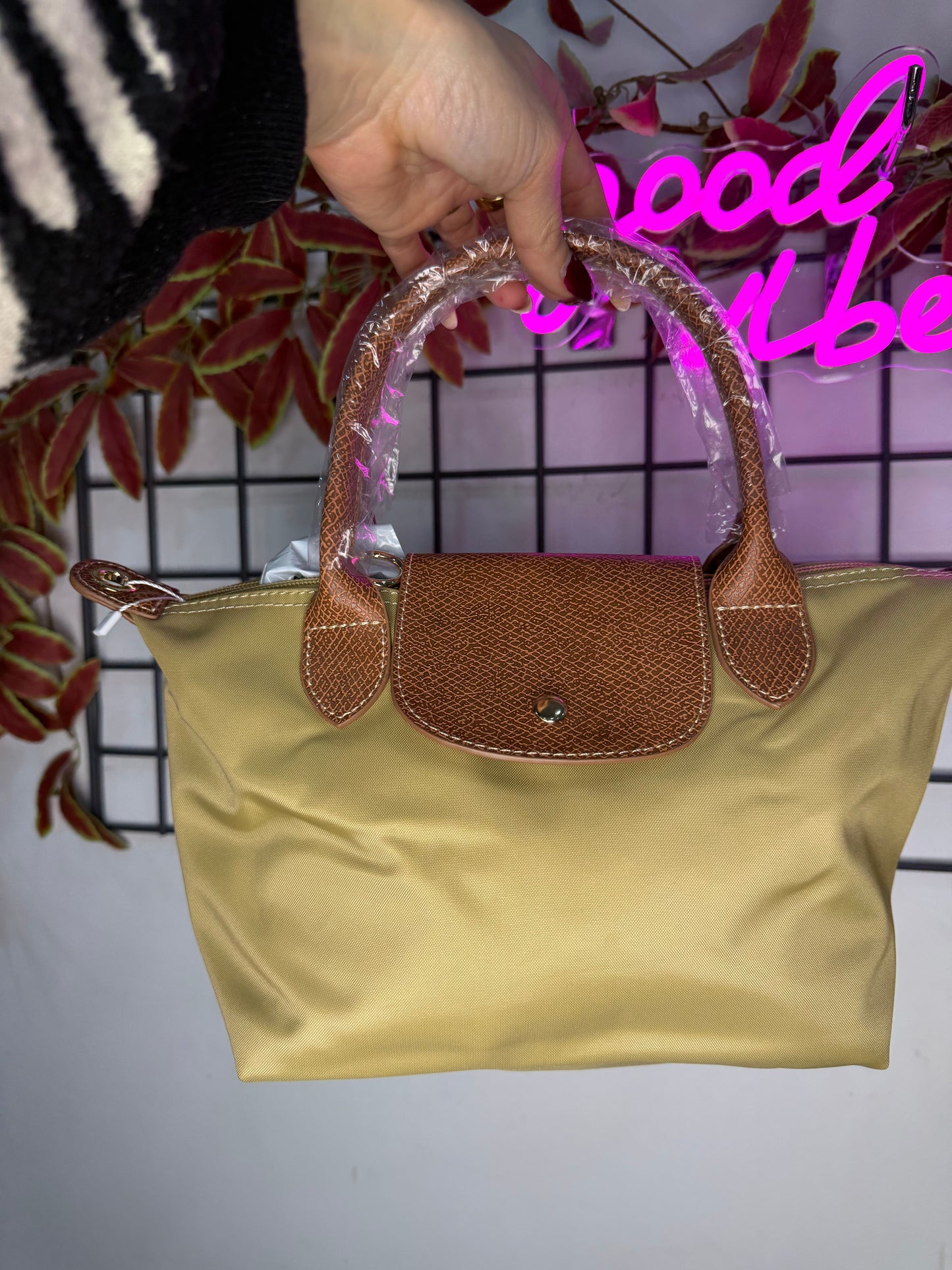 Bolso long de mano o bandolera