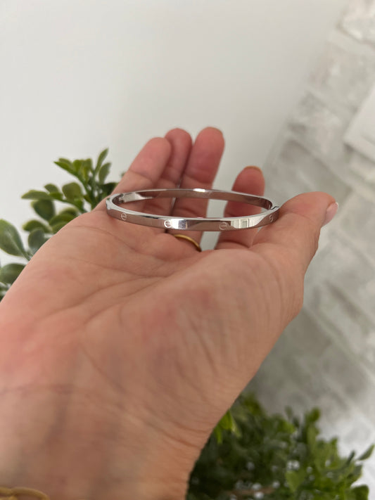 Pulsera fina Cartier